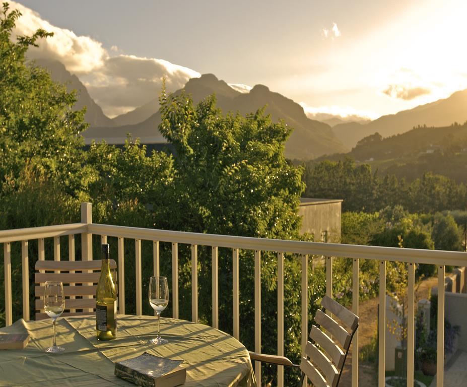 The M A P Room At Aloe Corner Self Catering Franschhoek Exterior foto